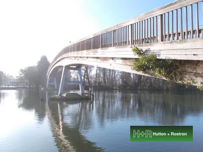 149-06 Temple Footpath Bridge
