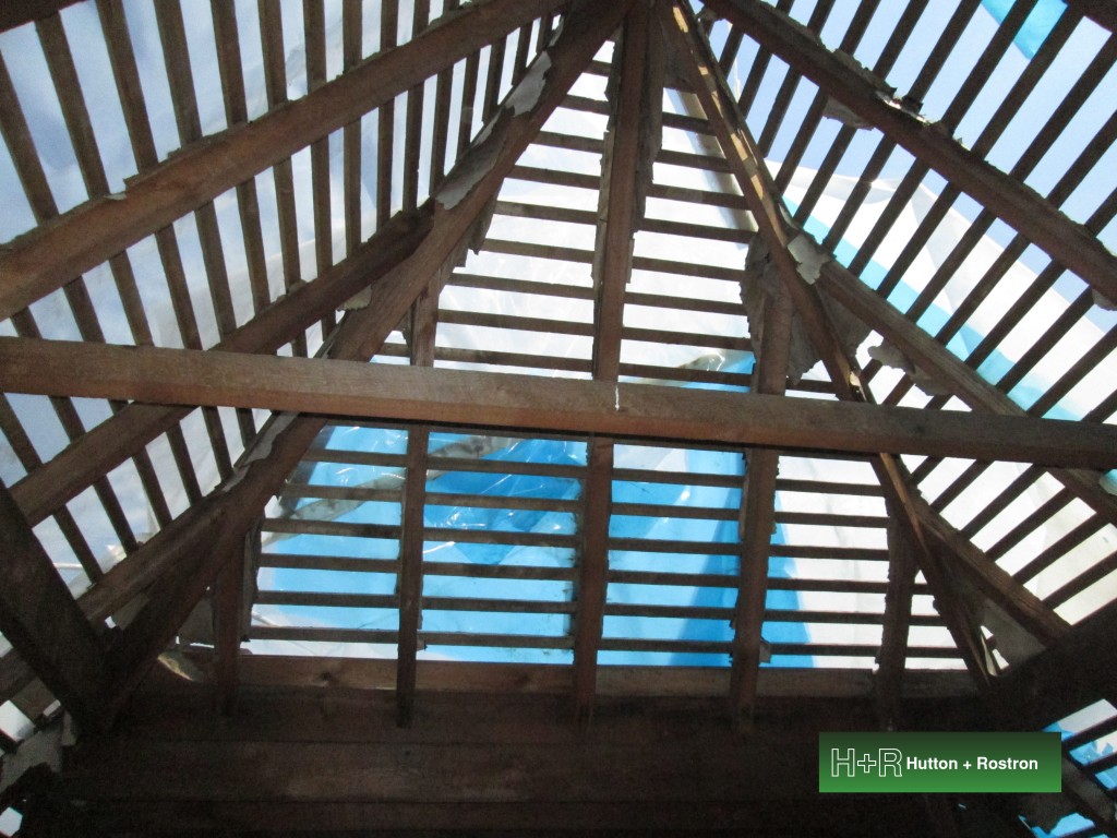Timber apex roof structure