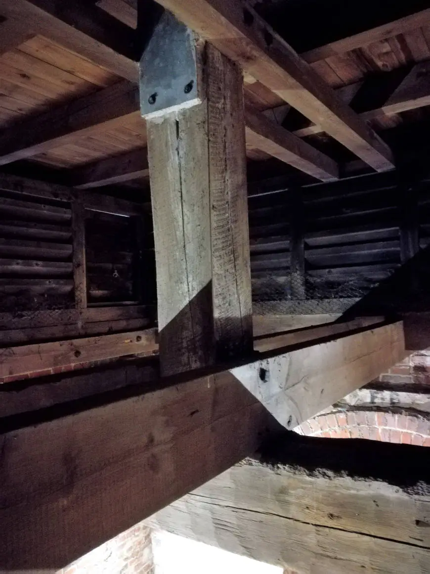 St James' Finchampstead - Image 2